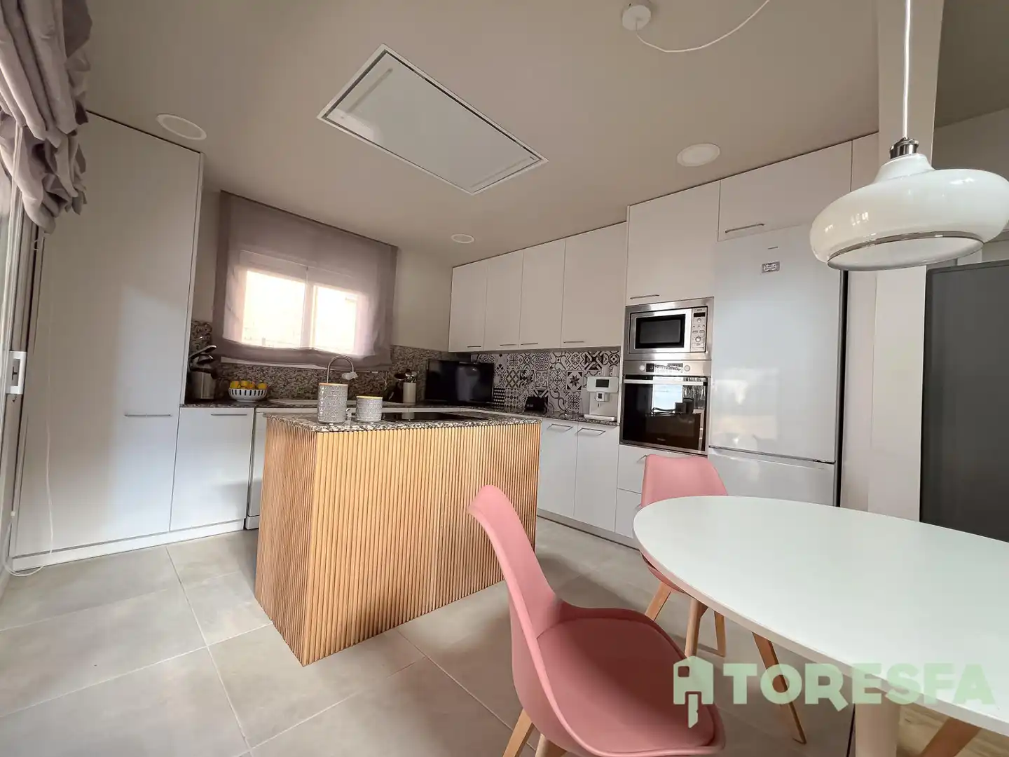 Cocina de Casa o chalet en venta en Lliçà d'Amunt con Jardín privado y Parquet