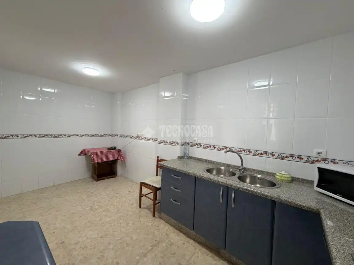 Kitchen of Houses for sale in Sevilla  with Terrace and Balcony