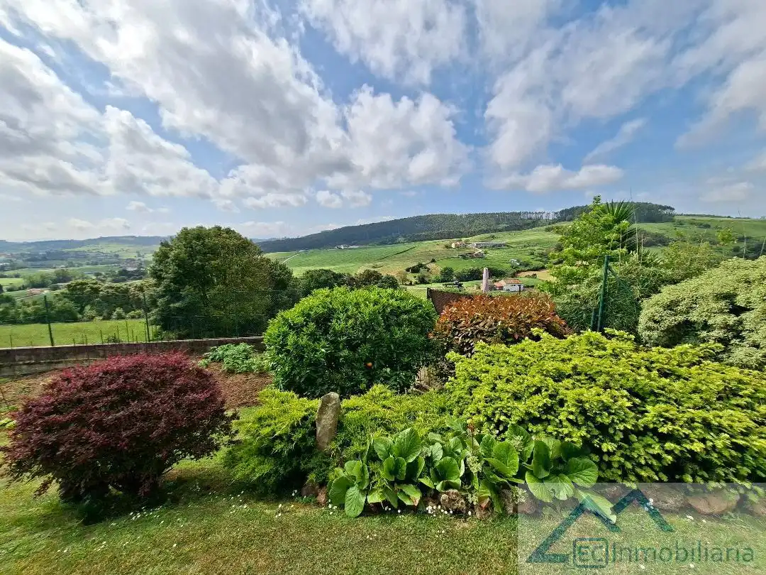 Garden of Houses for sale in Bareyo  with Heating, Storage room and Furnished