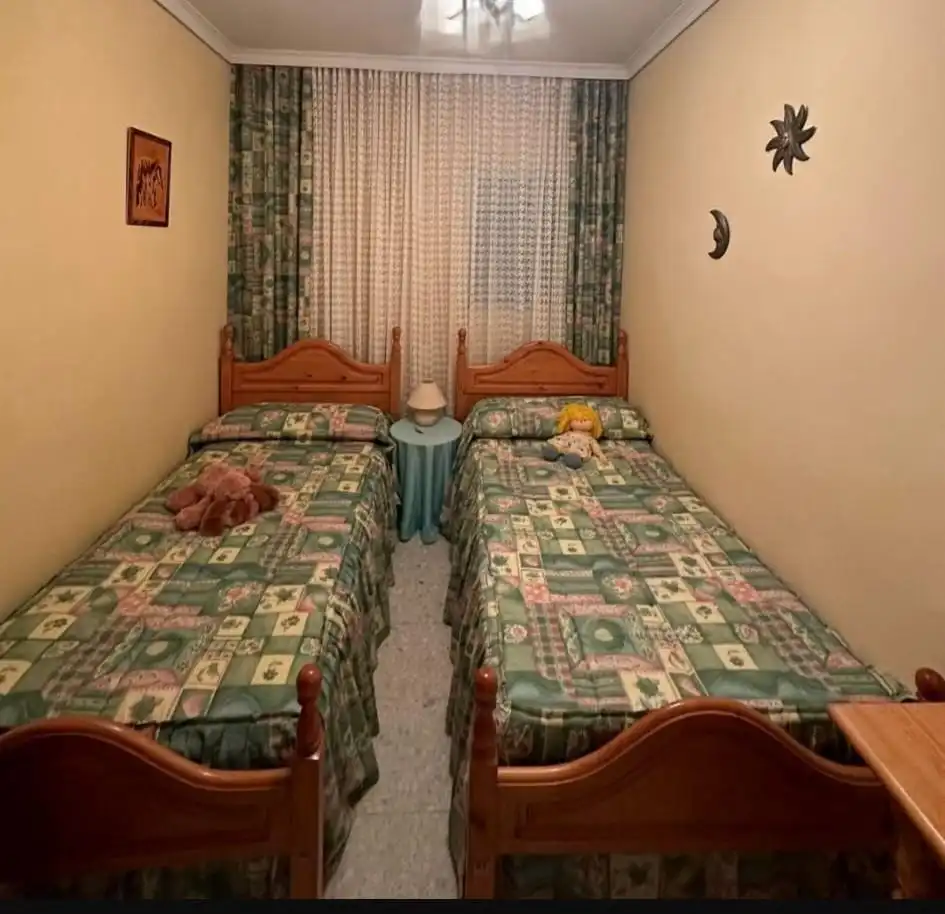 Habitación de Casa o chalet en venta en Torreorgaz con Jardín privado, Trastero y Amueblado