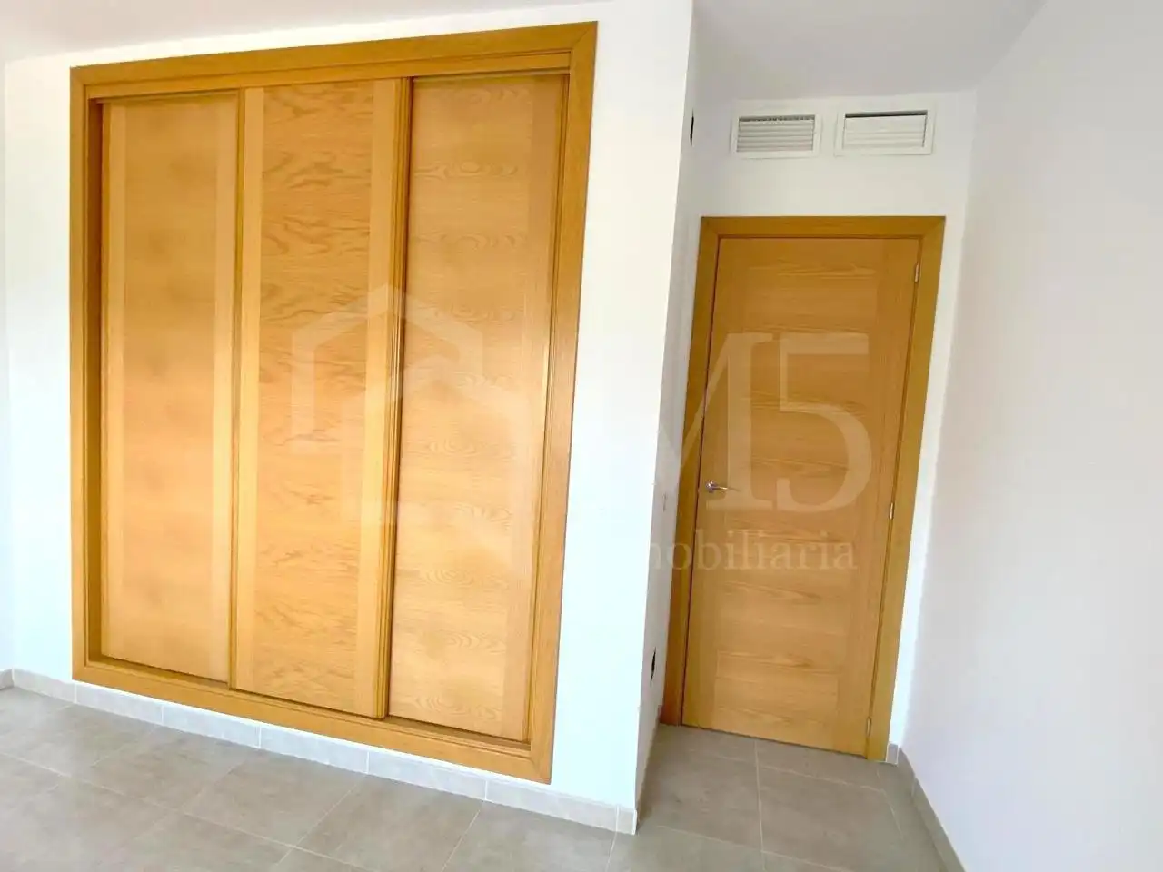 Habitación de Planta baja en venta en Alcaucín con Aire acondicionado, Terraza y Trastero