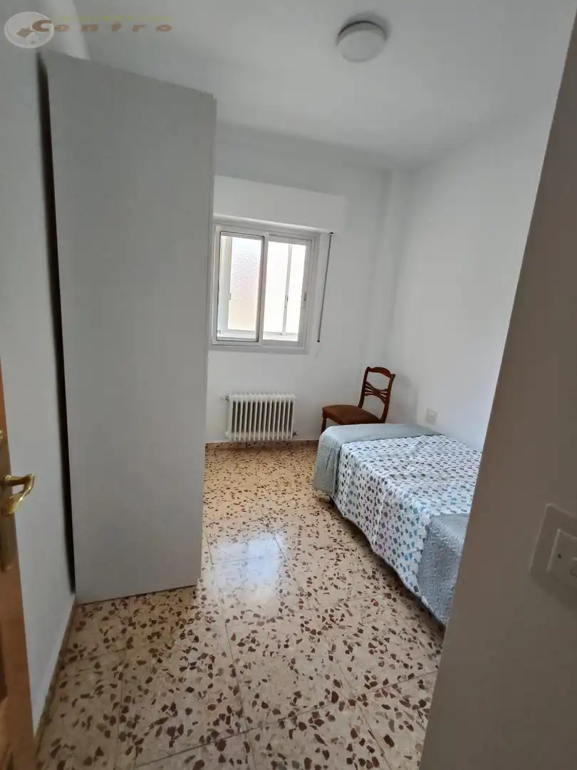 Habitación de Piso para compartir en Albacete con Calefacción, Amueblado y Balcón