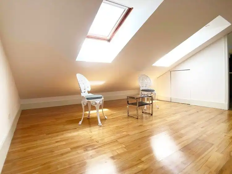 Habitación de Estudio de alquiler en Madrid con Aire acondicionado, Calefacción y Parquet