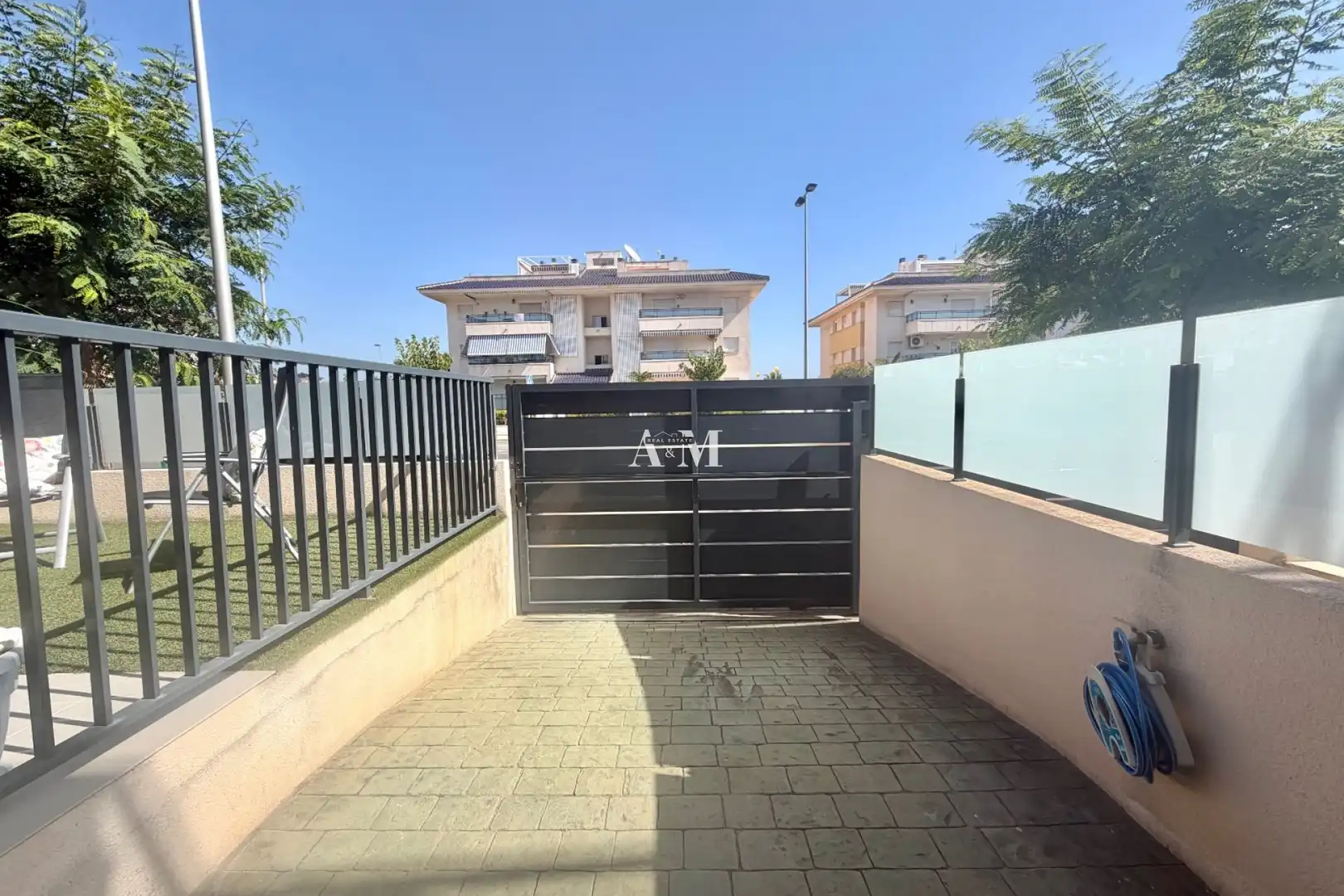 Parkplatz von Haus oder Chalet zur Miete in Pilar de la Horadada mit Klimaanlage, Heizung und Terrasse
