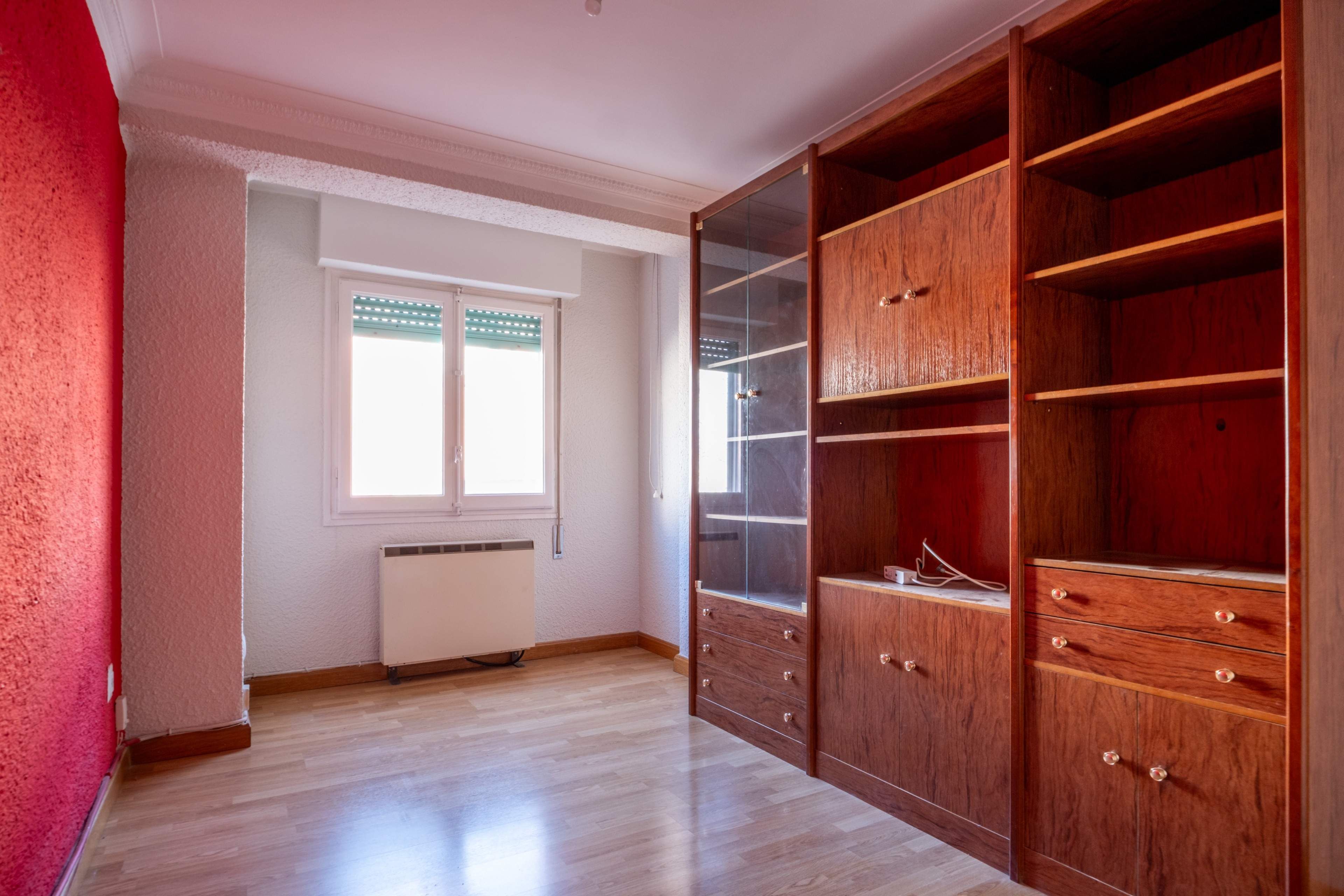 Dormitori de Pis en venda en  Zaragoza Capital amb Balcó