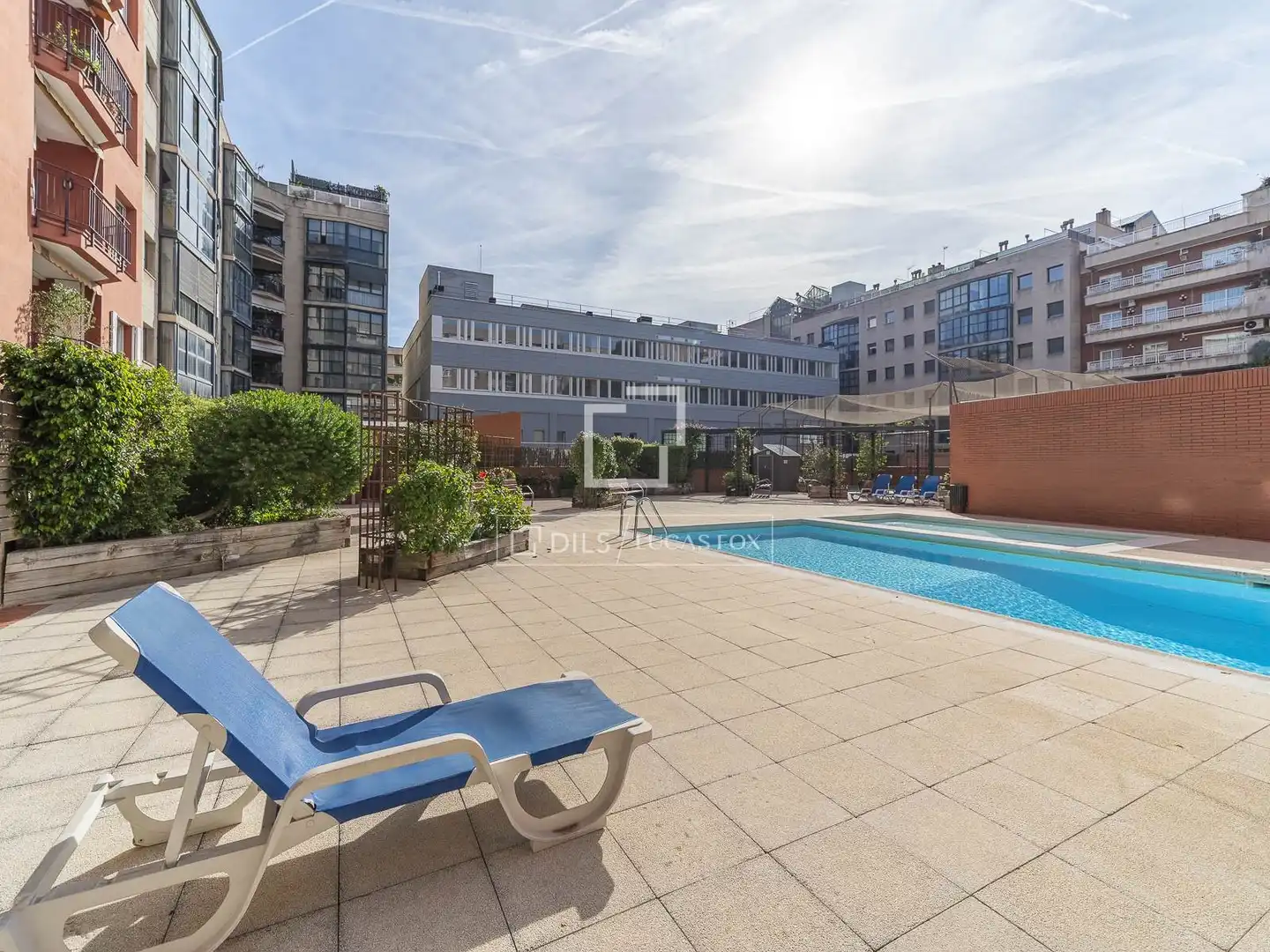 Schwimmbecken von Dachboden zum Verkauf in Barcelona mit Klimaanlage, Heizung und Terrasse