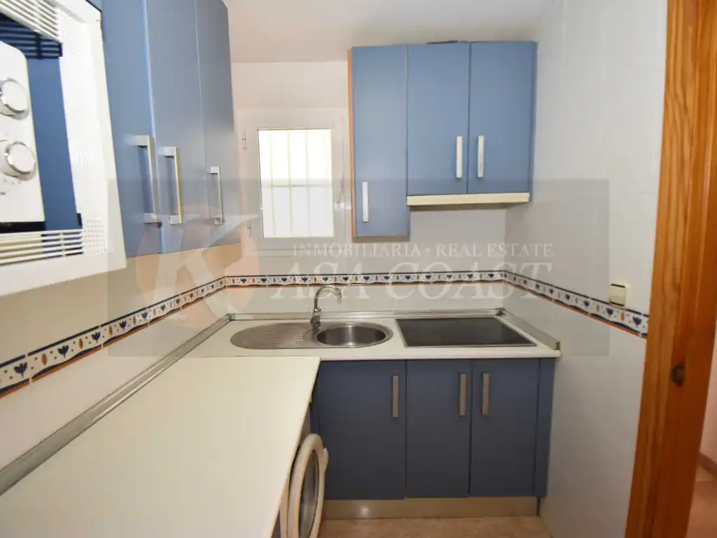 Cocina de Piso en venta en Fuengirola con Balcón