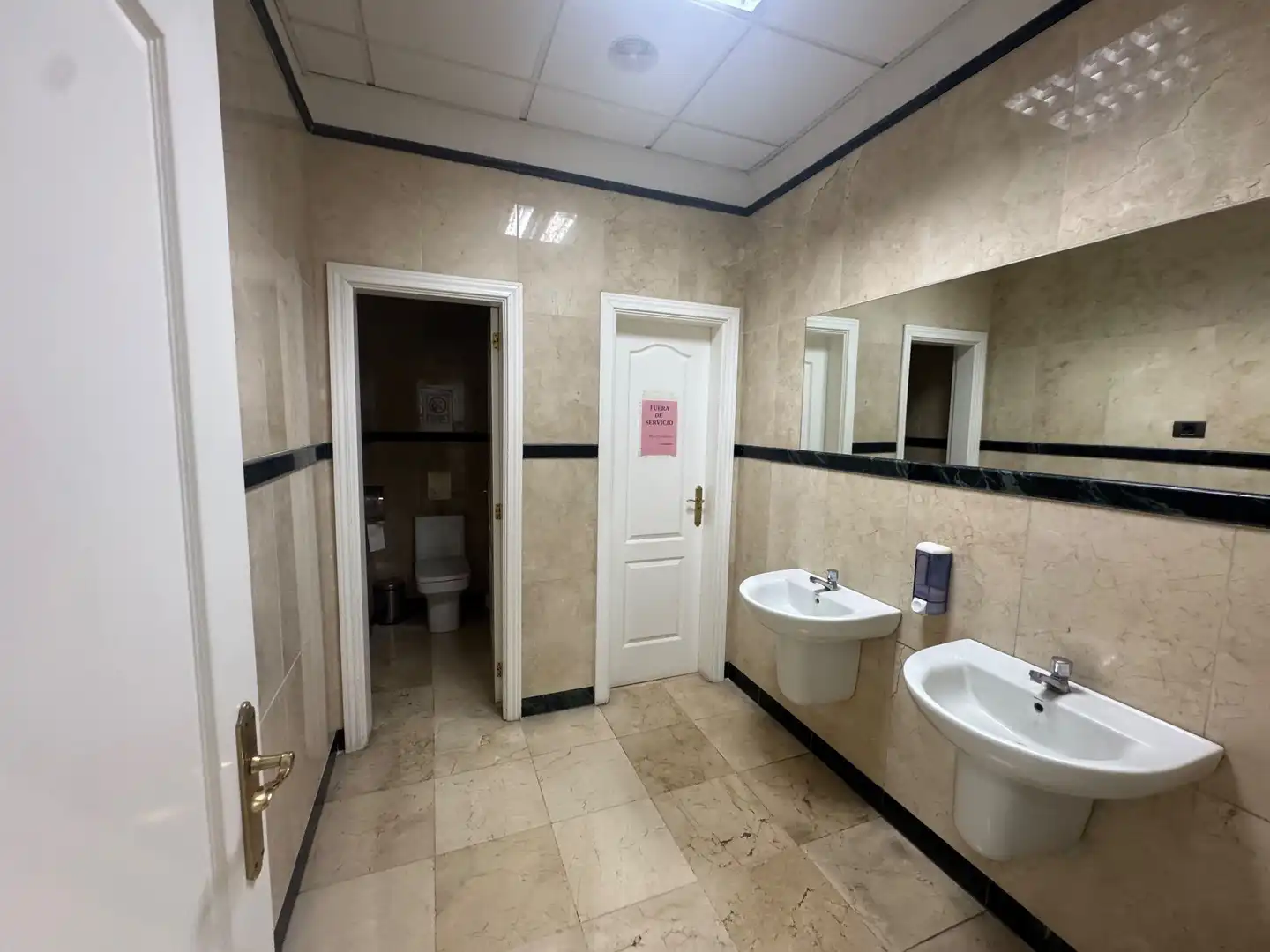 Baño de Nave industrial en venta en San Miguel de Abona