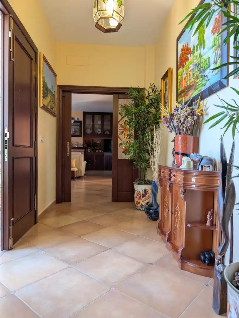 Chalet con piscina en venta en Sanlúcar la Mayor, imagen 8