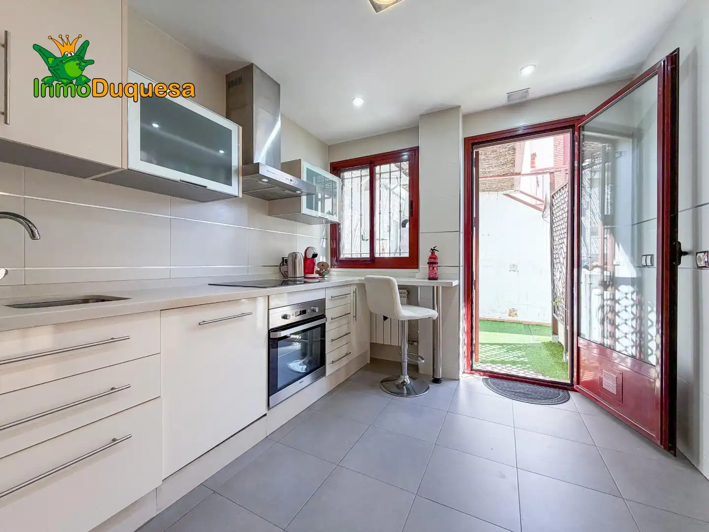 Casa aparellada amb balcó en venda a Calle DOÑANA 44, imagen 24