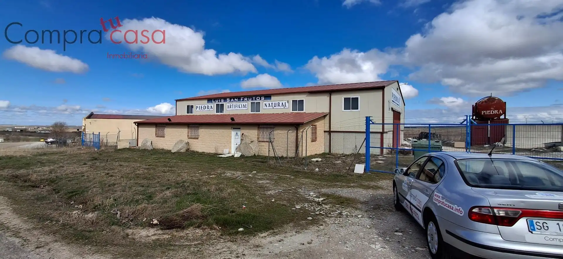 Vista exterior de Nave industrial en venta en Valseca