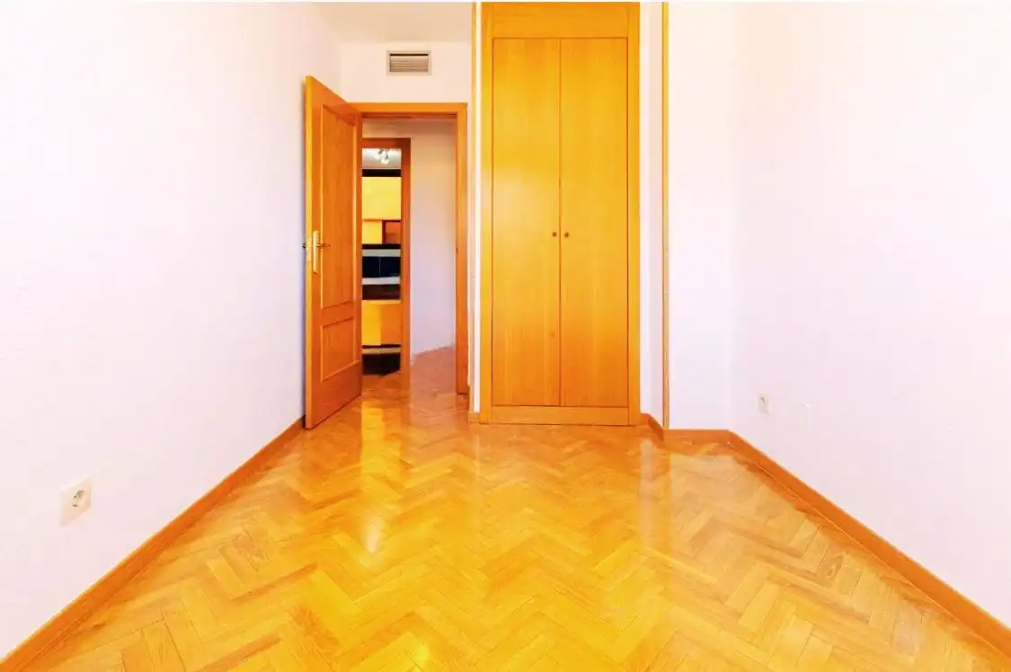 Piso en venta en Madrid con Aire acondicionado, Calefacción y Trastero
