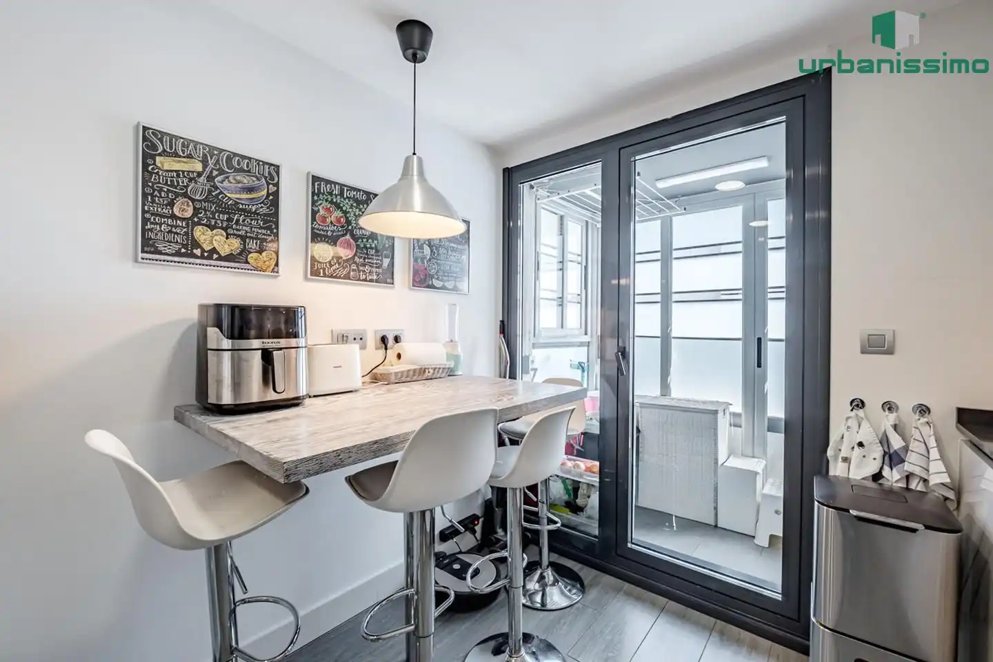 Kitchen of Flat for sale in Madrid  with Air Conditioner, Terrace and Storage room