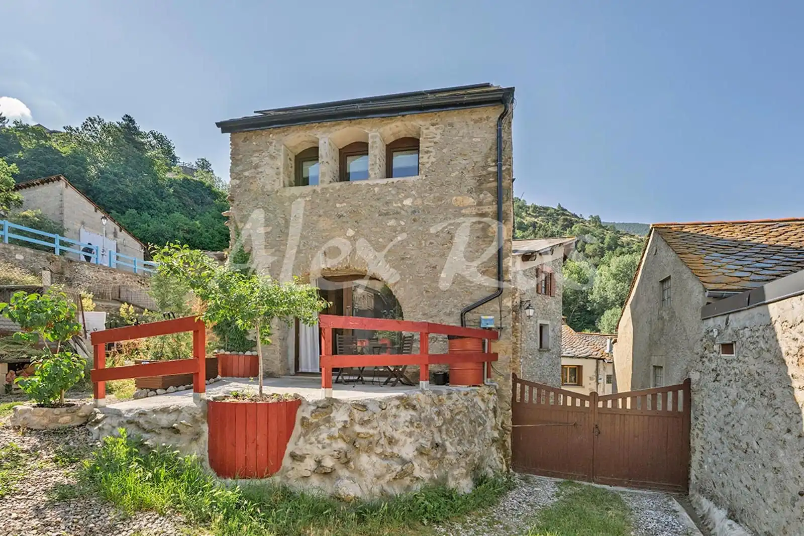 Vista exterior de Casa o chalet en venta en Llo con Terraza y Trastero