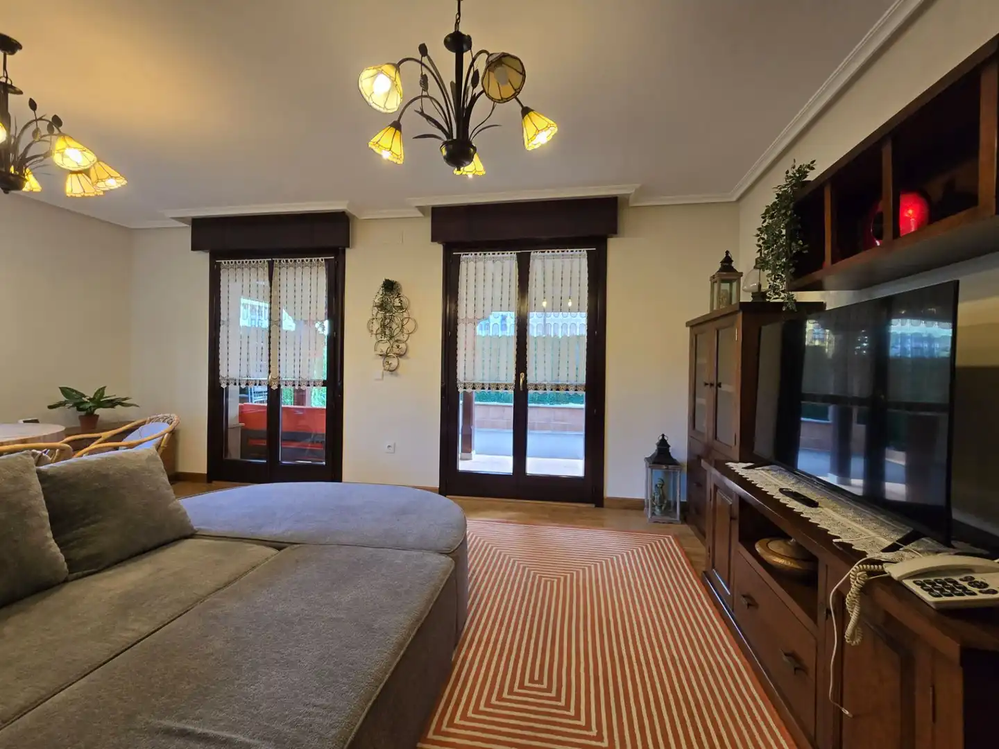 Sala de estar de Piso en venta en Llanes con Calefacción, Terraza y Trastero