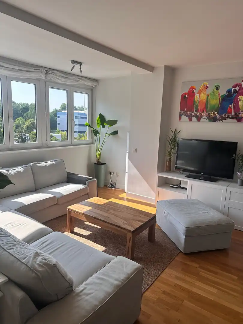 Living room of Flat for sale in Madrid  with Air Conditioner, Parquet flooring and Storage room