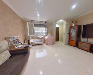 Living room of House or chalet for sale in  Córdoba Capital  with Air Conditioner, Heating and Terrace