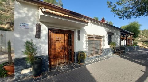 Casa con terreno en zona del Garruchal