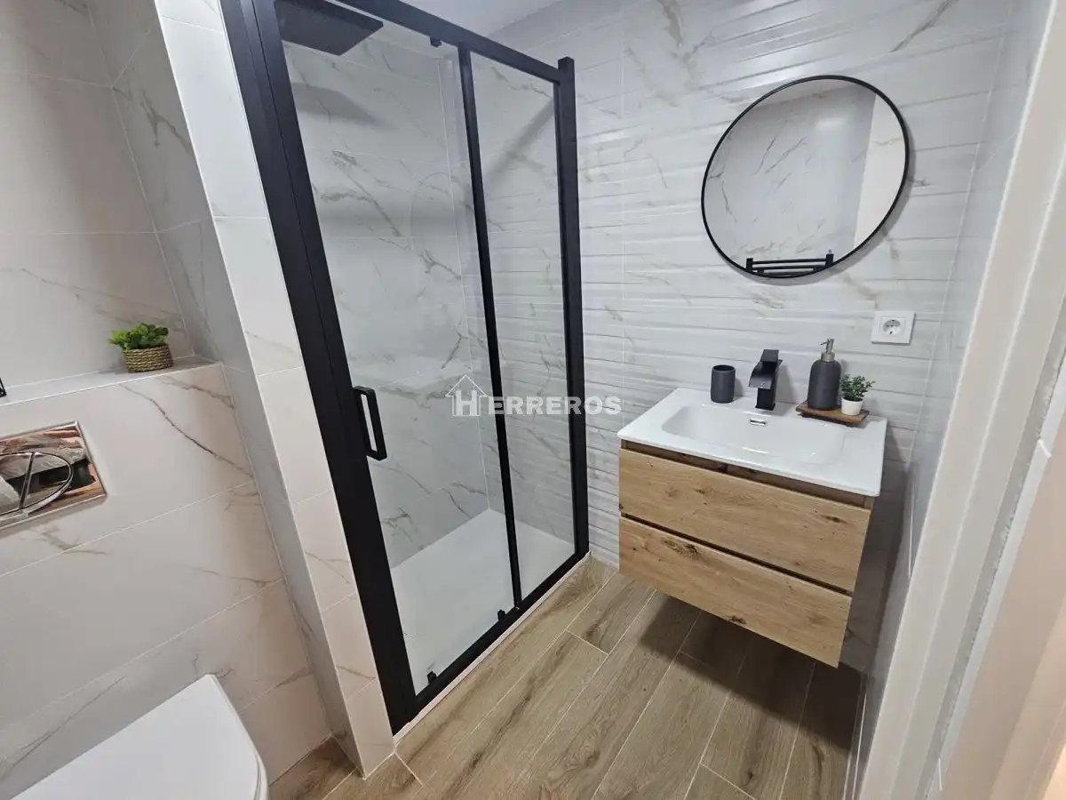 Flat with terrace for sale in gonzalo de berceo, imagen 15