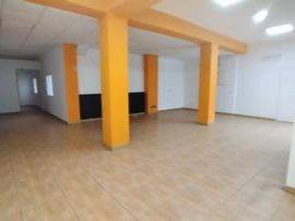 Local comercial en Alquiler en Calle del Dulce Nombre, 2 en Zona Centro - Ayuntamiento