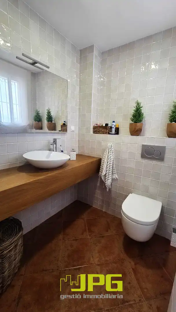 Bathroom of Houses for sale in Mutxamel  with Air Conditioner, Heating and Private garden