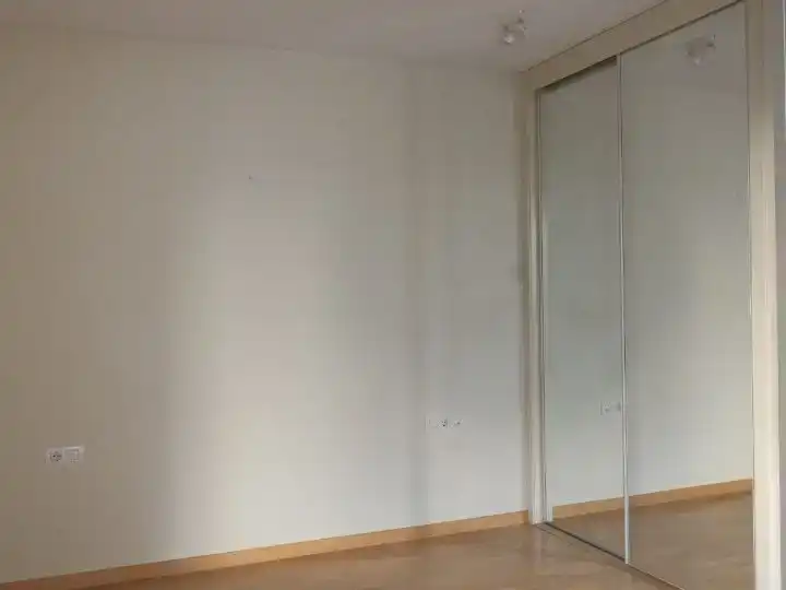 Dormitori de Pis en venda en Vic amb Balcó