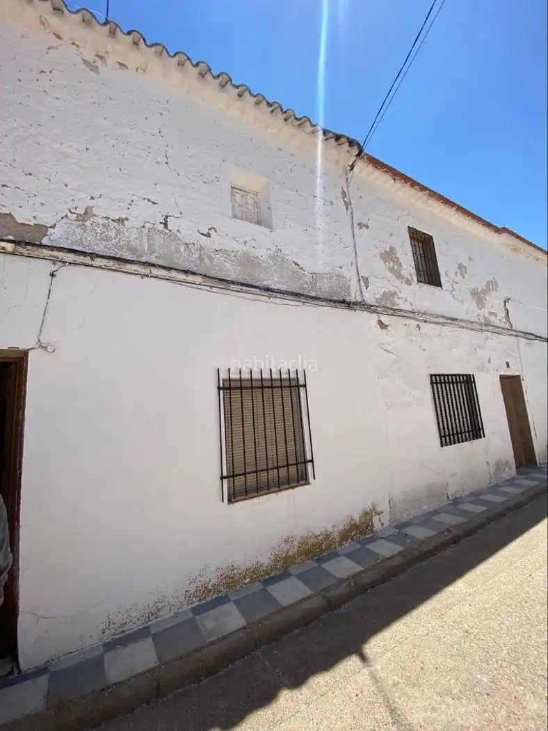 Vivienda con jardín en venta en Avenida Generalisimo 1, imagen 2