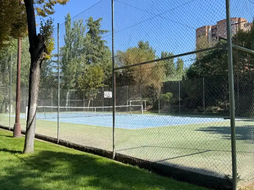 Piscina de Pis en venda en  Madrid Capital amb Aire condicionat, Terrassa i Piscina
