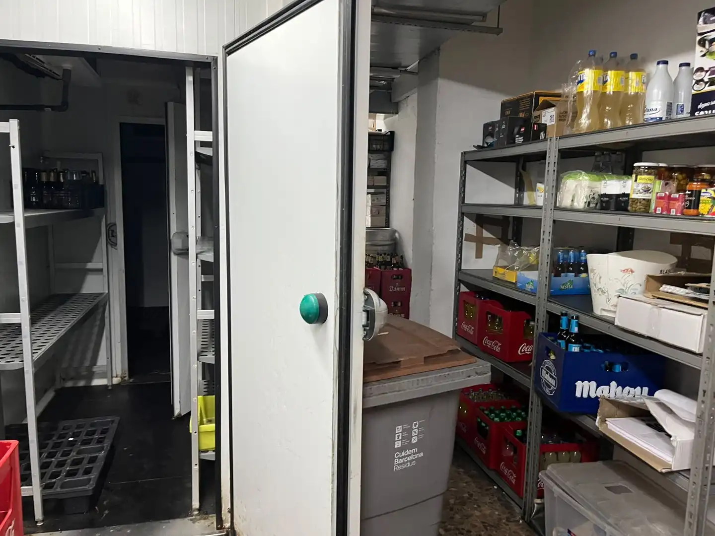 Business premises for transfer in Ciutat Vella, imagen 8
