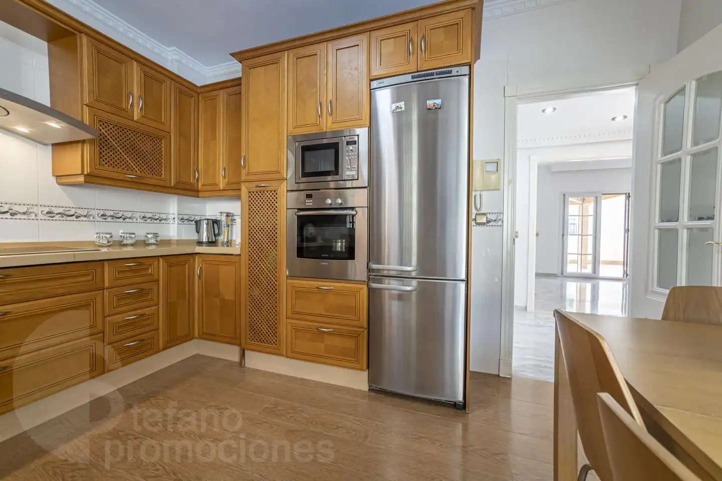 Cocina de Casa adosada en venta en Málaga con Aire acondicionado, Calefacción y Jardín privado