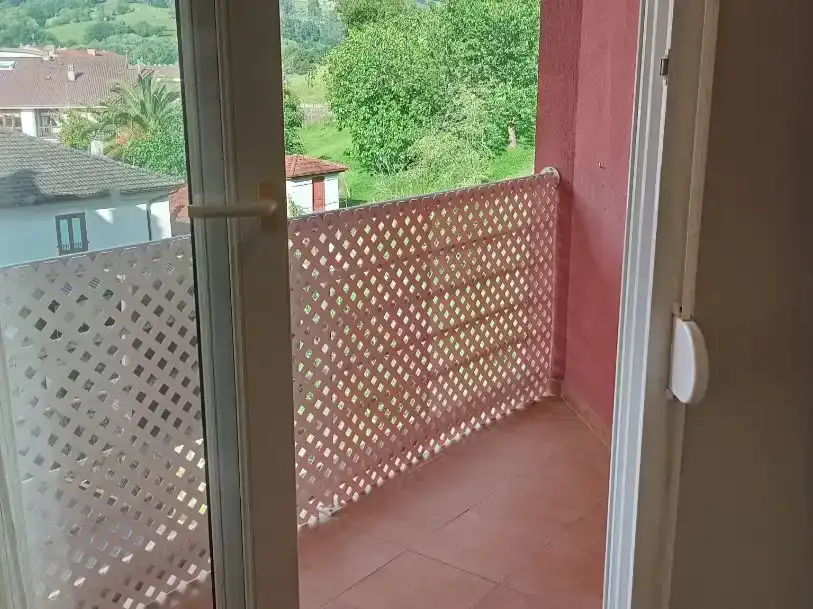 Terrassa de Pis en venda en Ampuero amb Balcó