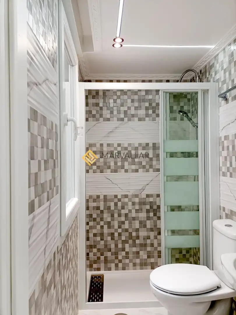 Bathroom of Flat for sale in Santander  with Heating, Terrace and Storage room