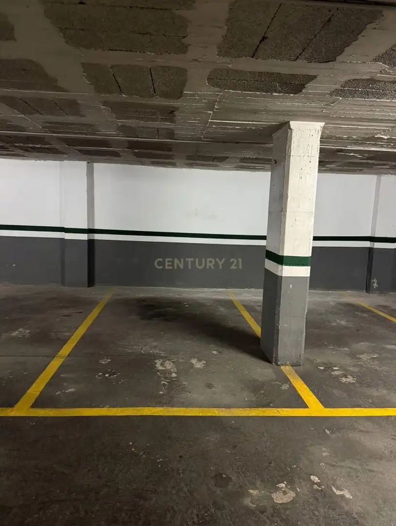 Parkplatz von Garage zum Verkauf in Barcelona