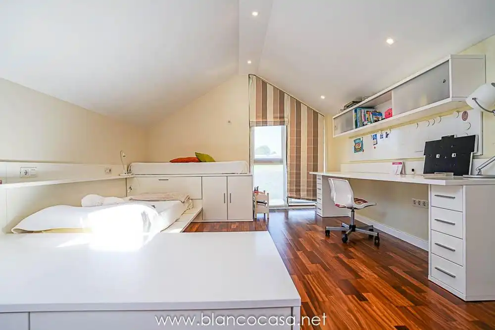 Bedroom of Houses for sale in Carballo  with Heating, Private garden and Storage room