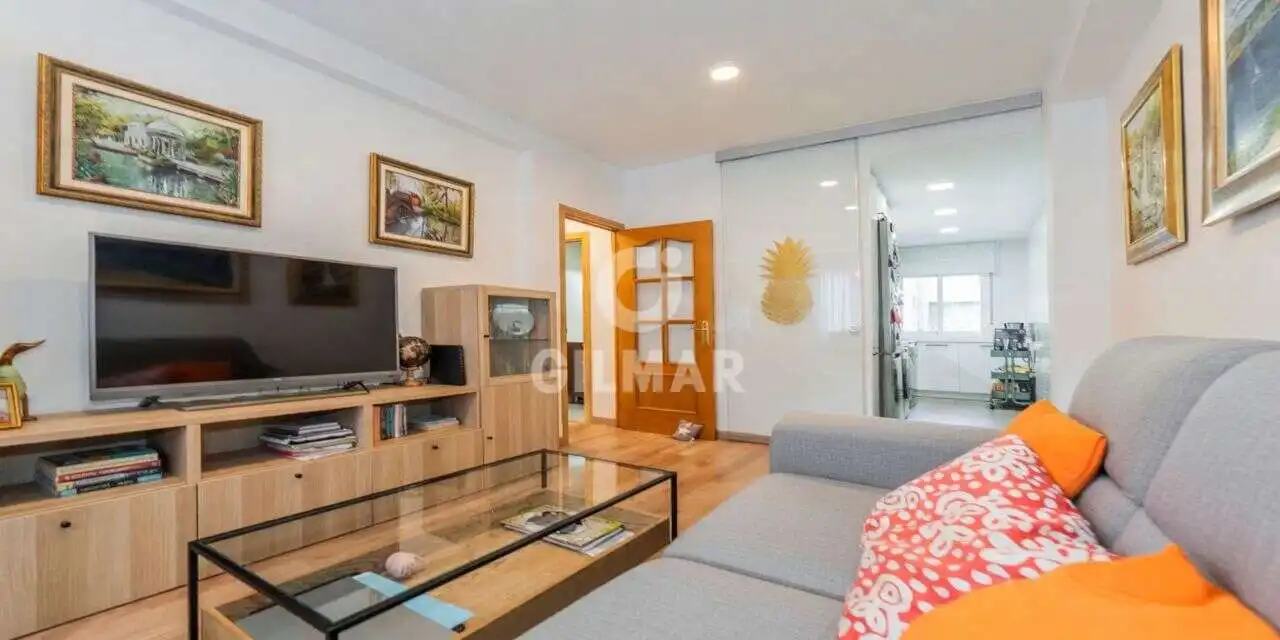 Wohnzimmer von Wohnung zum Verkauf in Madrid mit Heizung