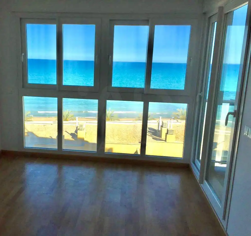 Piso con piscina en venta en Playa Muchavista, imagen 2