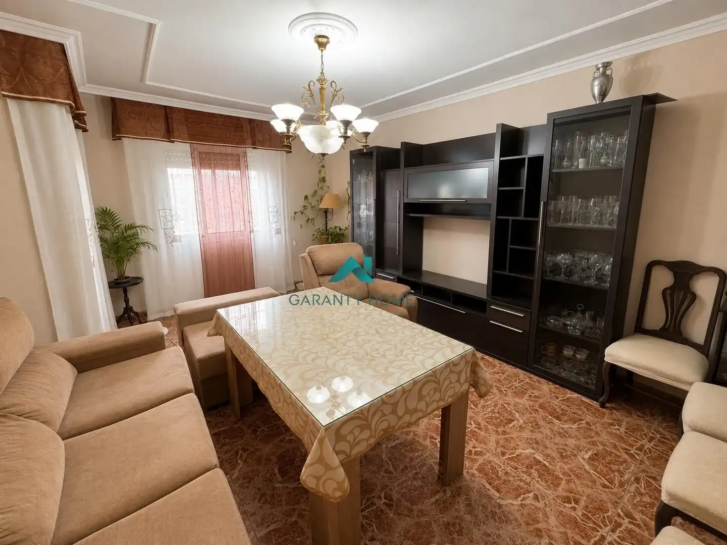 Piso con terraza en venta en Martos