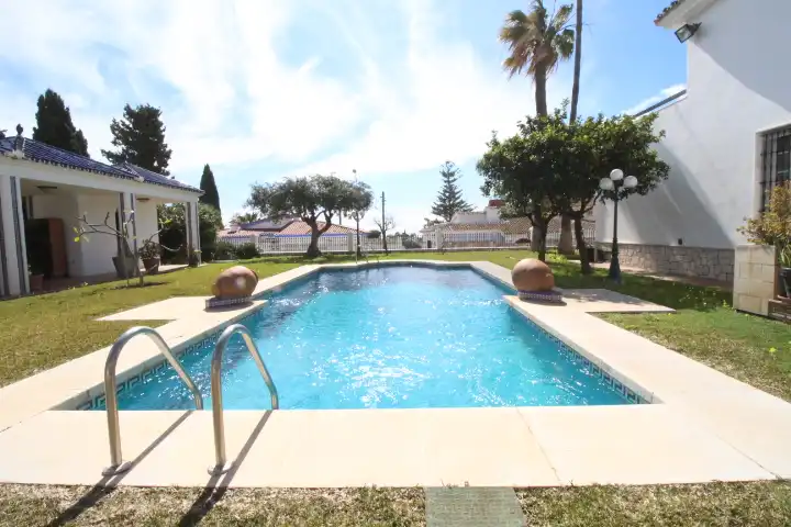 Chalet con piscina en venta en Solymar, imagen 42