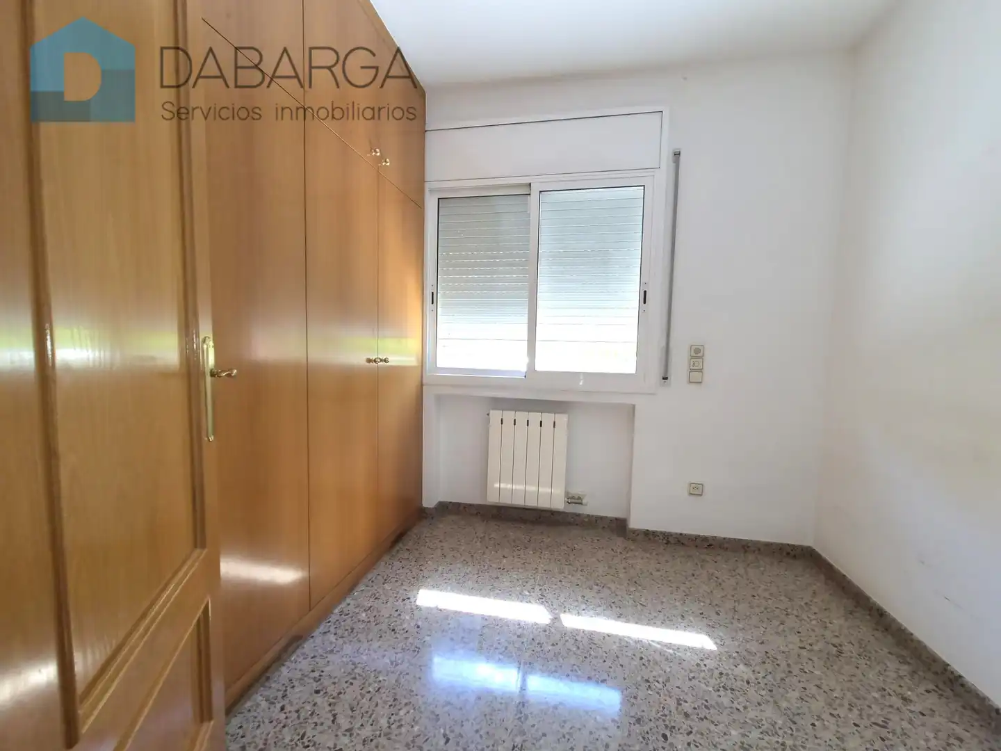 Habitación de Piso en venta en Ripollet con Calefacción, Trastero y Horno