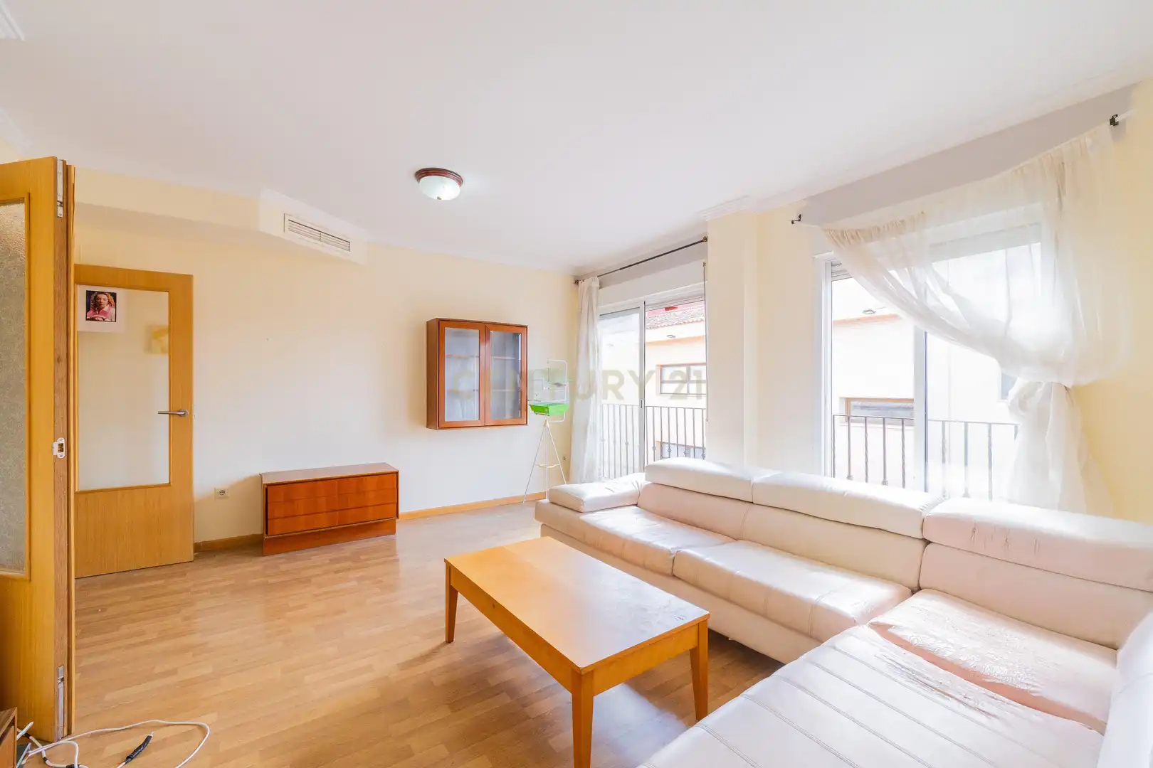 Wohnzimmer von Wohnungen zum Verkauf in La Pobla Llarga mit Klimaanlage, Ofen und Balkon