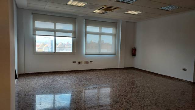 Oficina en Alquiler en Los Pinos