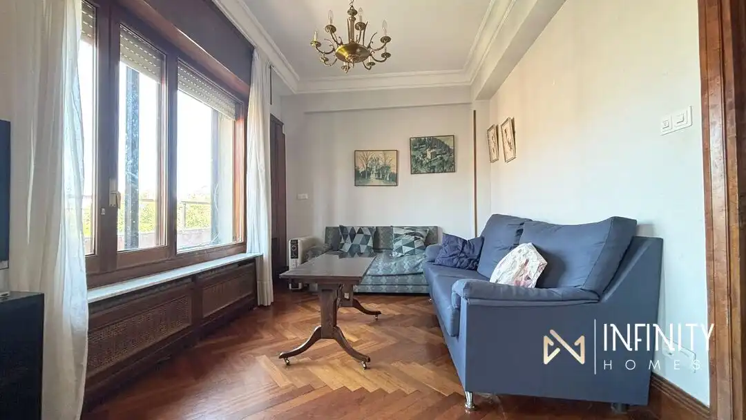 Living room of Flat for rent in Bilbao   with Heating, Terrace and Balcony