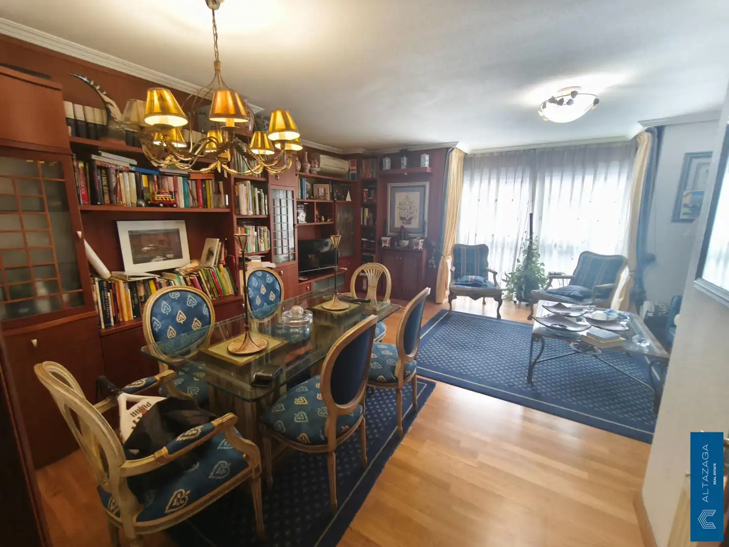 Sala d'estar de Pis en venda en Madrid amb Aire condicionat, Calefacció i Moblat