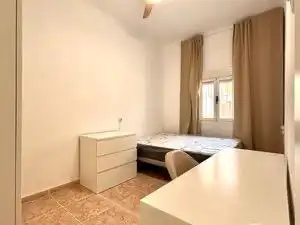 Habitación de Planta baja de alquiler en Murcia con Aire acondicionado y Amueblado