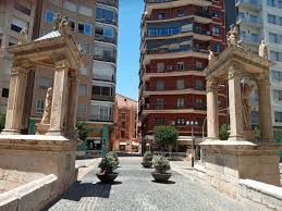 Vista exterior de Casa o xalet en venda en Alzira amb Terrassa
