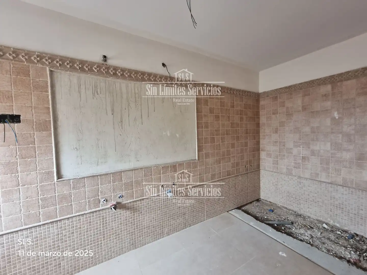 Bany de Casa o xalet en venda en Griñón amb Calefacció, Jardí privat i Terrassa