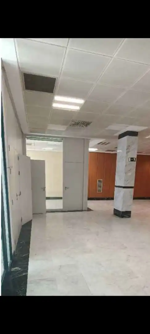 Business premises for sale in Avenida Vivar Téllez, imagen 2