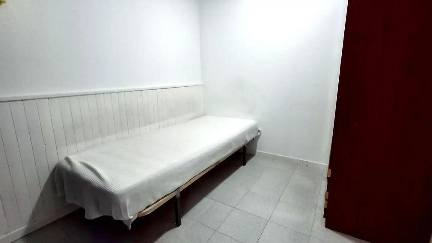 Schlafzimmer von Erdgeschoss zum Verkauf in A Coruña Capital  mit Heizung und Abstellraum