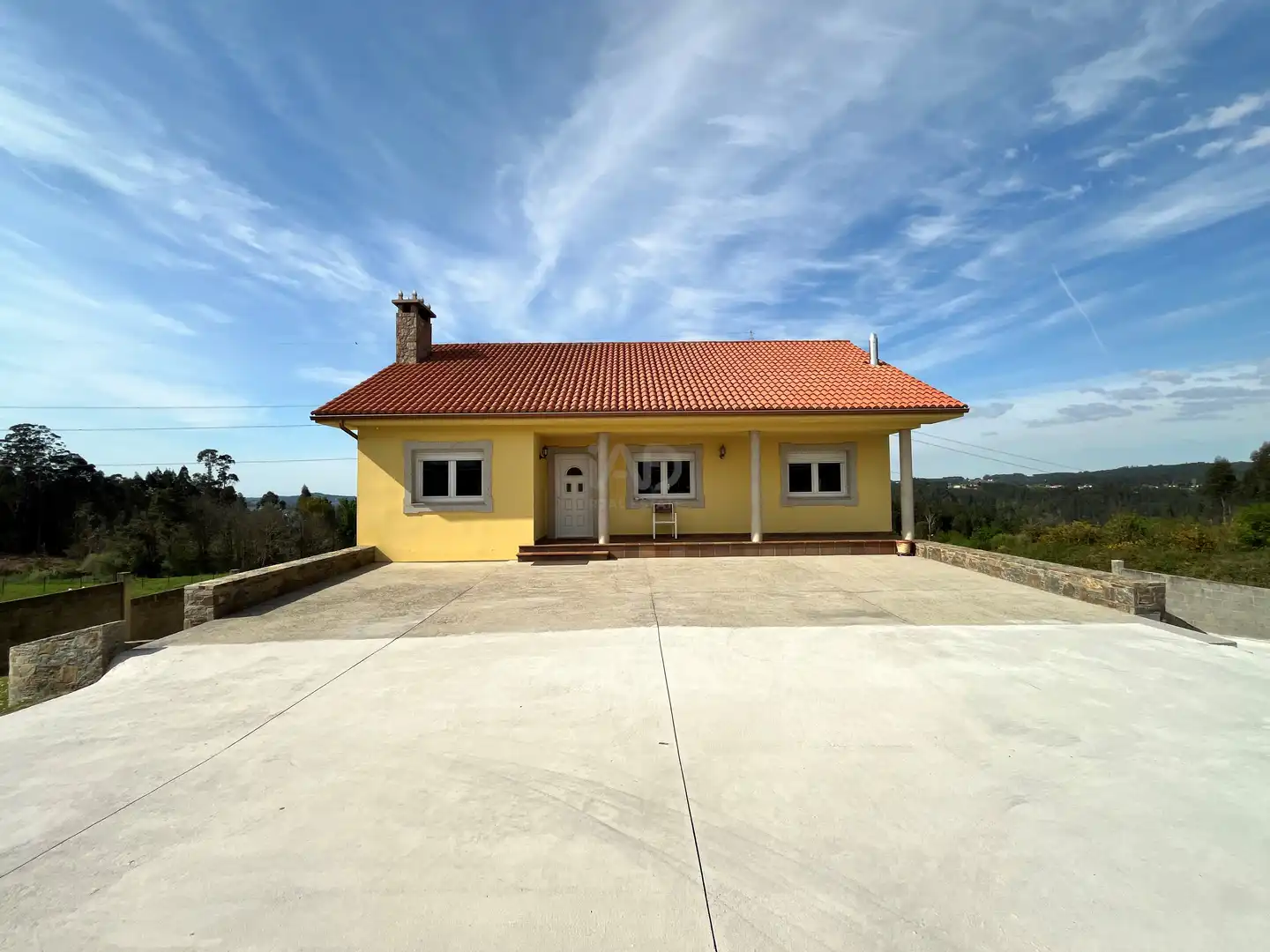 Vista exterior de Casa o chalet en venta en Coirós con Calefacción y Terraza