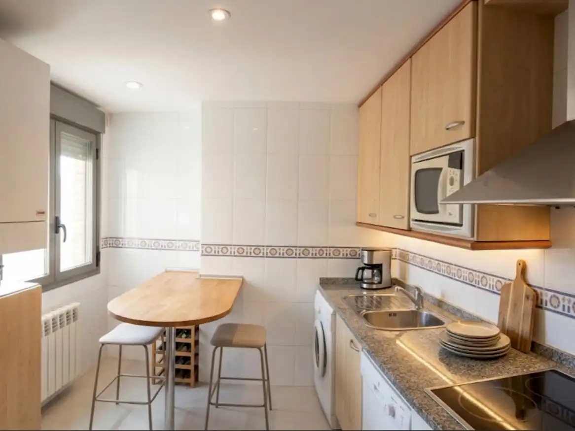Wohnung zur Miete in Calle del Arte, 19, Costillares